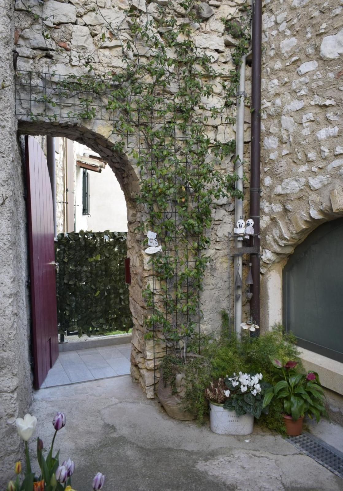 Appartamento Anna Brenzone sul Garda Exterior photo